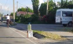 Көчөдө сатылып жаткан сапатсыз май унаанын бузулушуна алып келет - Салык кызматы 