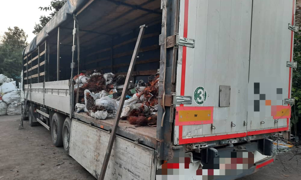 В Кыргызстане выявлен факт незаконного ввоза "цветных металлов"