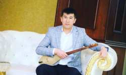 "Акын — элдин жарчысы", - Сооронбай Жээнбеков