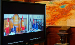 Президент өлкөдөгү үч маанилүү маселе боюнча онлайн кеңешме өткөрдү