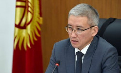 Эркин Асрандиев: "Бүгүнкү күнгө карата эл аралык каржы уюмдардан 338 млн доллар алынды"