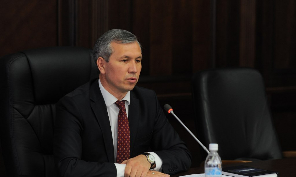 Акрам Мадумаров: Чет өлкөдөгү шайлоо участоктору тийиштүү жабдуулар менен өз мөөнөтүндө камсыздалышы тийиш