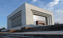 В стране с 14 сентября откроются музеи и библиотеки