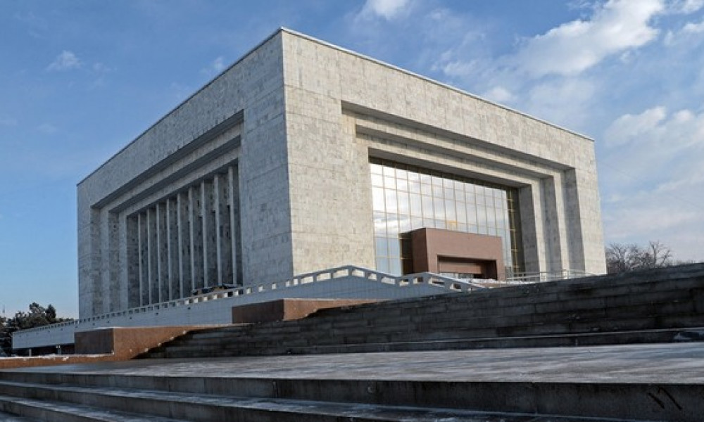 В стране с 14 сентября откроются музеи и библиотеки