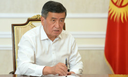 Сооронбай Жээнбеков: Добуш сатуу менен коом да күрөшүү керек