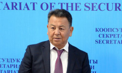 Өмүрбек Суваналиев ишин улантууда