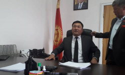 Адыл Каниметов Каракол шаарынын мэри кызматынан боштолду