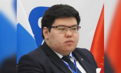Бишкек шаардык соту: Темирлан Султанбеков үй камагына чыгарылды