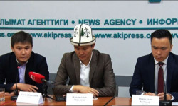 Кыргызстандын жаш саясатчылары өлкөдөгү кырдаалга тынчсызданууда