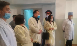 Члены Общественного совета МВД посетили в госпитале сотрудников, получивших ранения в ходе митингов