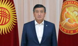 Президент Сооронбай Жээнбеков отставкага кетүү чечимин кабыл алды 