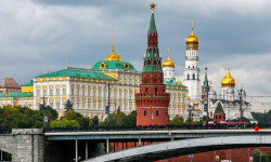 Россия Кыргызстанга каржылык колдоо көрсөтүүнү убактылуу токтотту 