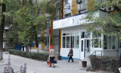 Кыргыз өкмөтү өлкөдө аз камсыз болгон үй-бүлөлөрдүн жөлөк пулуна 300 сом кошууну пландап жатат
