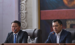 Жапаров жаңы башкы прокурор Курманкул Зулушевди эмгек жамаатына тааныштырды