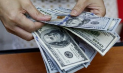 Национальный банк Кыргызстана назвал причины роста курса доллара