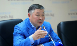 Жогорку Кеңештин төрагасы Канатбек Исаев төрагалык кызматын тапшырарын жарыялады
