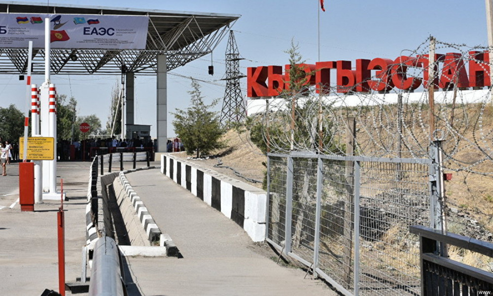 Кытай чек ара аркылуу жүк ташууну көбөйтүү боюнча талаптарын айтты