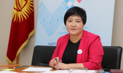 Клара Сооронкулова подала заявлении в ЦИК об участии в выборах президента 