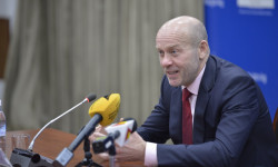 Кыргызстан менен Россия биргелешип коррупция менен күрөшүү тууралуу сүйлөшүүлөрдү өткөрдү