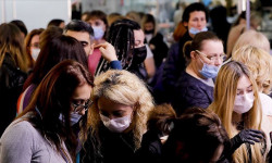 Дүйнөдө коронавирус жуктуруп алгандардын саны 55 млн 366 миң адамга чукулдады