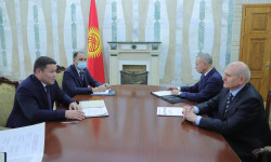 Талант Мамытов Россия тарапка ар тараптуу көрсөткөн көмөгү үчүн ыраазычылык билдирди