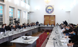 Бишкекте Конституциялык кеңешменин биринчи жыйыны өтүүдө