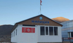 Көк-Мойнок: айрылган желек качан алмаштырылат? - көрөрмандын суроосу