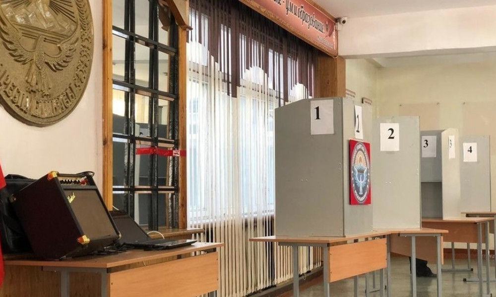 ЦИК расформировала 5 избирательных участков в Бишкеке 