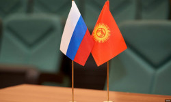 Всестороннее сотрудничество КР и РФ