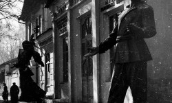 Тарых музейинин 95 жылдык мааракесинде архивдик сүрөттөр жана документтер көрсөтүлдү
