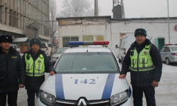 В столице патрульные милиционеры нашли и вернули хозяину борсетки  $3,5 тысячи 