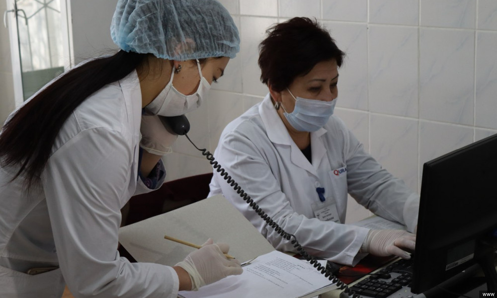 Улуттук госпиталда эмгектенген медицина кызматкерлерине кенемте төлөндү