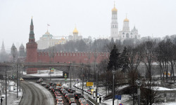 Мигранттардын Россияда убактылуу жүрүү мөөнөтү келерки жылдын ортосуна чейин узартылды  