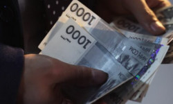 Власти погасят проценты граждан, взявших кредиты до ста тысяч сомов