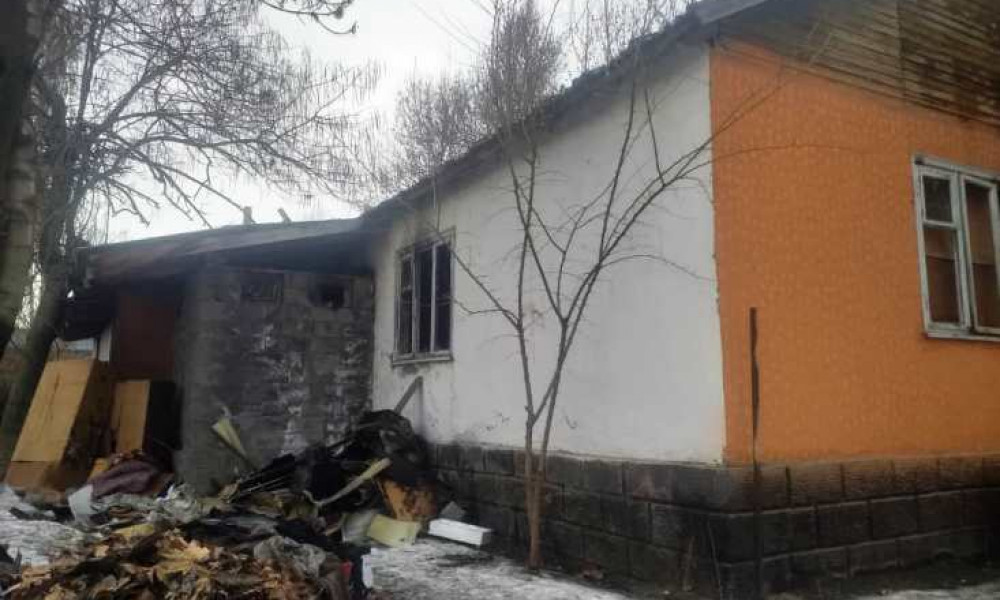 В одной из клиник Узгена вспыхнул пожар, один человек получил ожоги