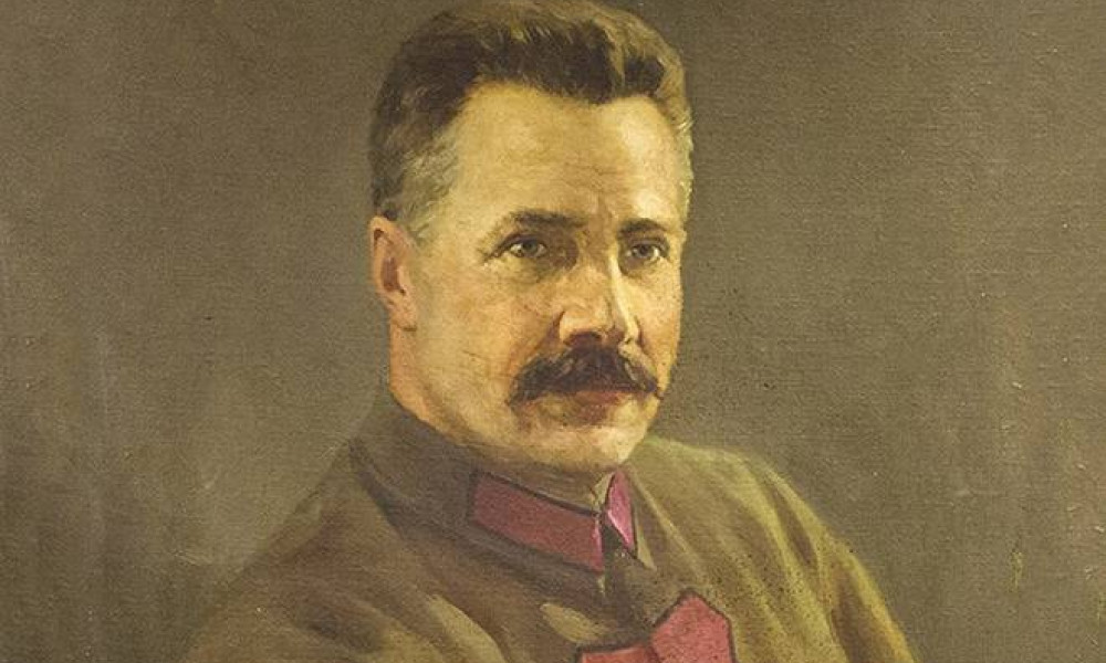 Михаилу Васильевичу Фрунзе – 136 лет