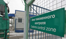 В Оше за контрабанду задержали инспектора Юго-западной таможни