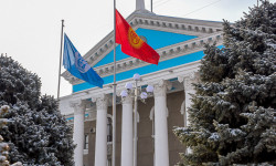 В столице временно отложили поэтапное возобновление учебы в офлайн режиме
