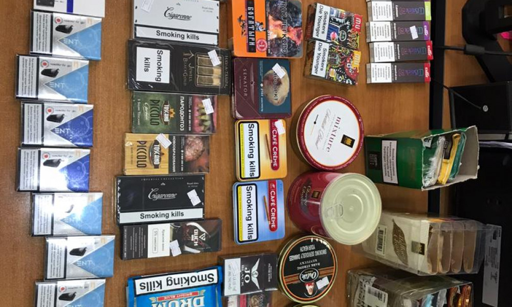 В Бишкеке изъяли 685 пачек импортных сигарет без акцизных марок
