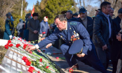 В Бишкеке почтили память воинов-интернационалистов 