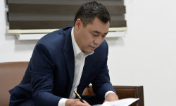 Садыр Жапаров перешел на удаленный режим работы