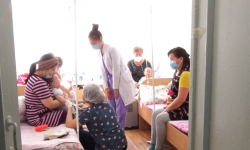 Дарыгердин көзөмөлүсүз дарыланба. Учурда пневмония, курч вирустук инфекция менен 136 бала дарыланууда 