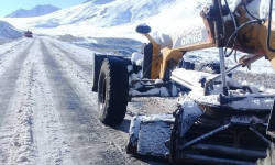  Бишкек-Ош унаа жолунун Шаркыратма тилкесине түшкөн кар көчкү тазаланып, жол ачылды 