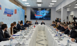 Садыр Жапаров: Кыргызстан инвесторлорго шарт түзүүгө жана аларды коргоого өзгөчө көңүл бурат