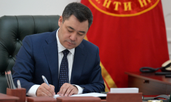 Президент "Ишкердик субъекттерин коргоо боюнча кошумча чаралар жөнүндө" Жарлыкка кол койду