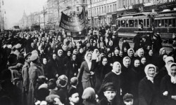 История женского праздника