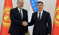Президент Садыр Жапаров Өзбекстандын Премьер-министри Абдулла Арипов менен жолугушту