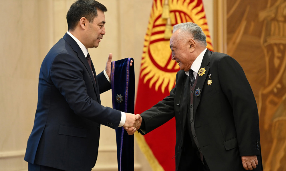 Госнаграды отличившимся кыргызстанцам