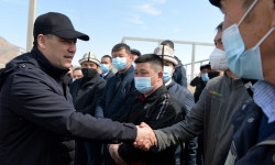 Президент Садыр Жапаров ознакомился с проектом по строительству промышленных, торговых и логистических предприятий в Баткене 