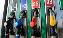 В течение апреля топливо в Кыргызстане снова подорожает